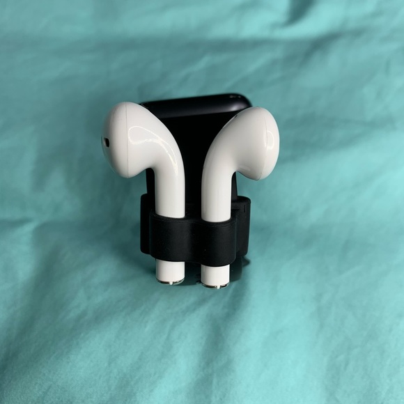 Silicone AirPods holder - Picture 3 of 5
